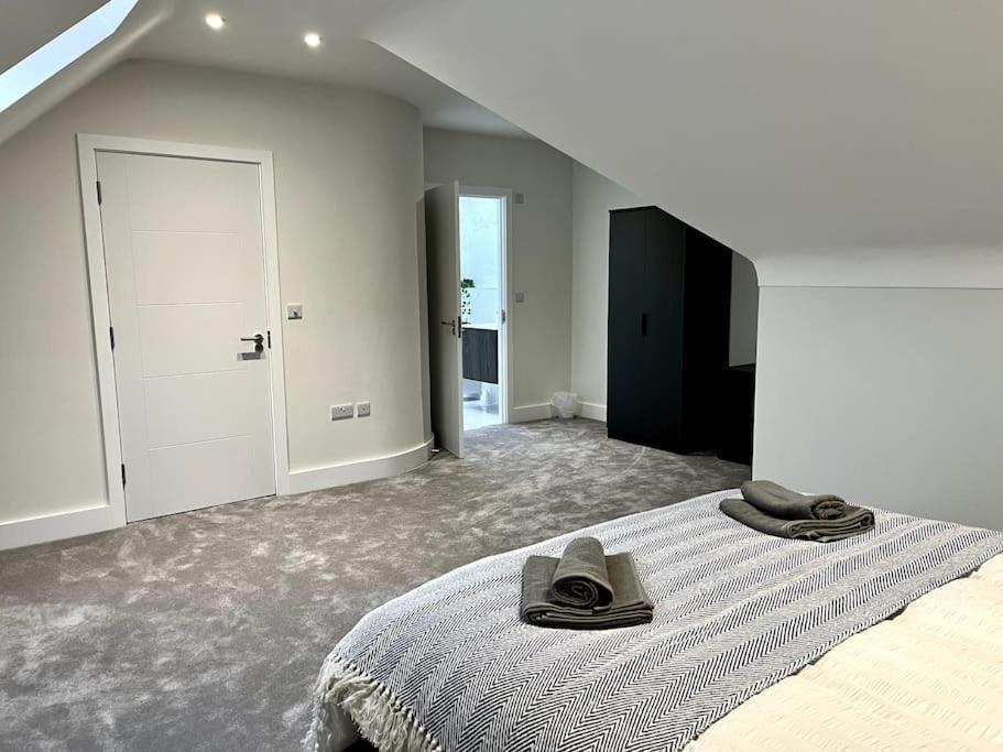 Luxury 3 Bed House W Parking & Garden! 1 Villa Bournemouth Exteriör bild
