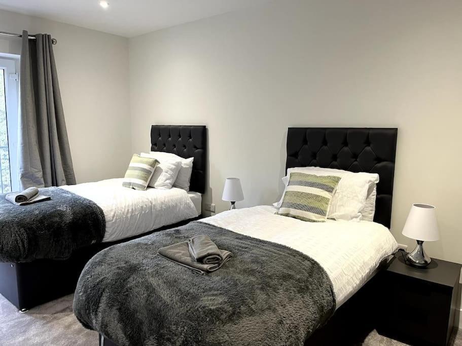 Luxury 3 Bed House W Parking & Garden! 1 Villa Bournemouth Exteriör bild
