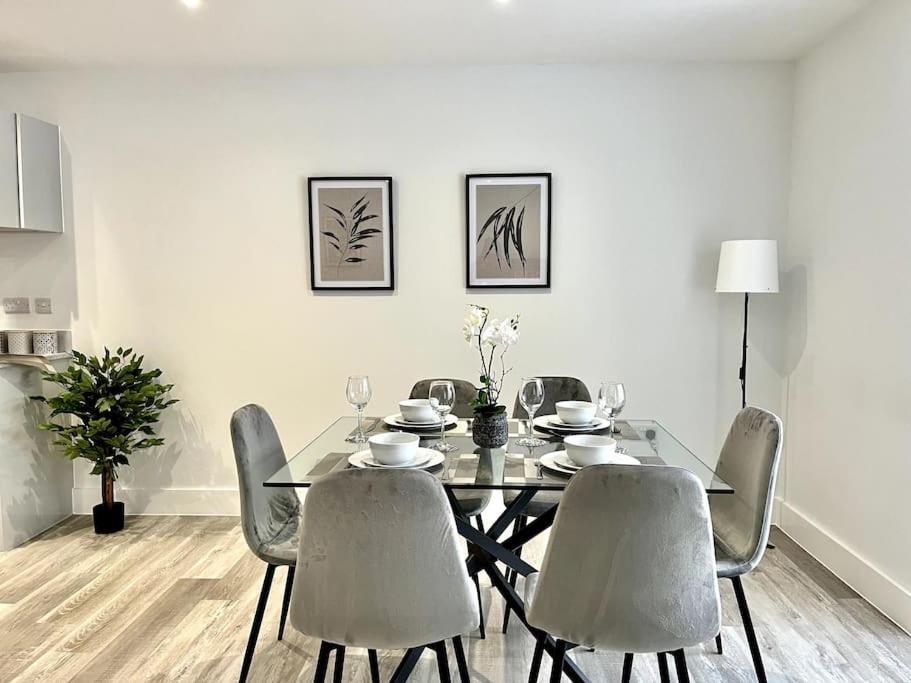 Luxury 3 Bed House W Parking & Garden! 1 Villa Bournemouth Exteriör bild